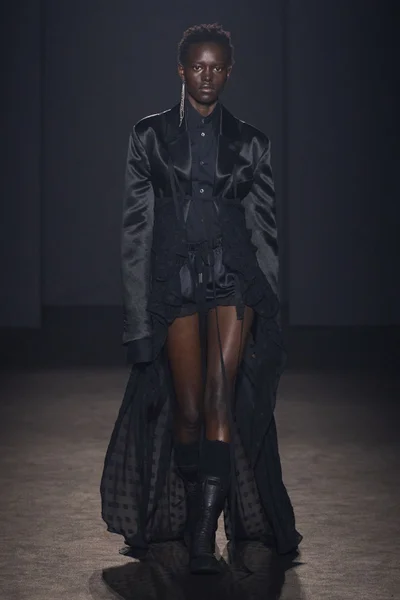 Look 33